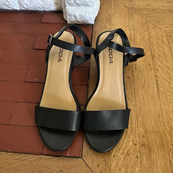 Black Ankle Strap Heels - Picture 2 of 3